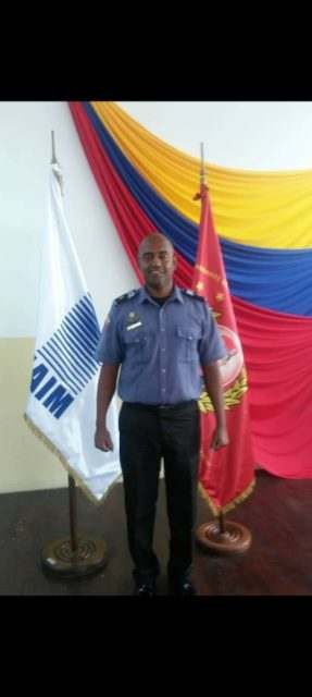 Hugo Abelardo la rosa blanco