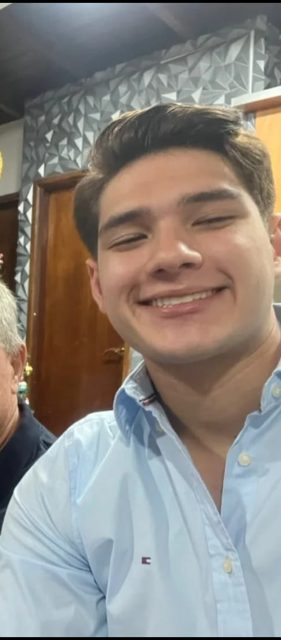 Andrew Moreira