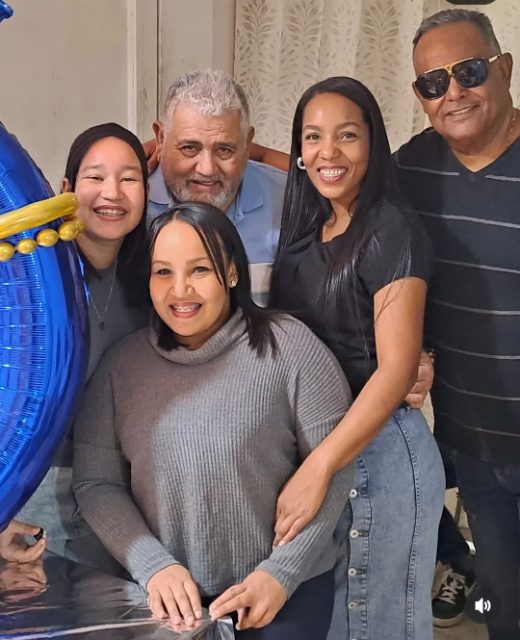 Familia Flores