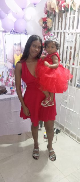 Emily del valle Yanez Maza y Sofia Yanez