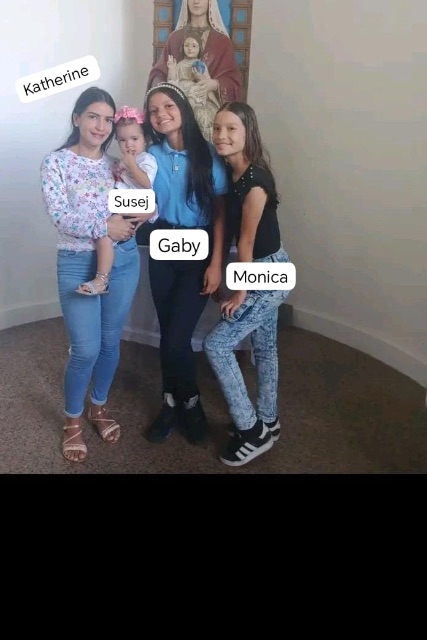 Katherine Morales / Susej Morales / Gaby Morales / Mónica Morales