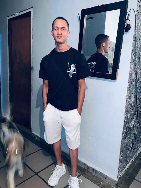 Biler moya