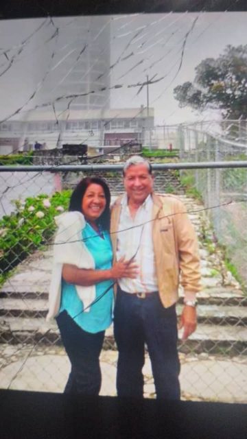 Freddy Valencia, Luisa gonzales