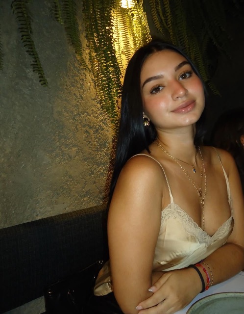Paola leon