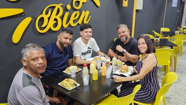 Diego Briceño, maikel, Míchel y marco jimenez, yelitza