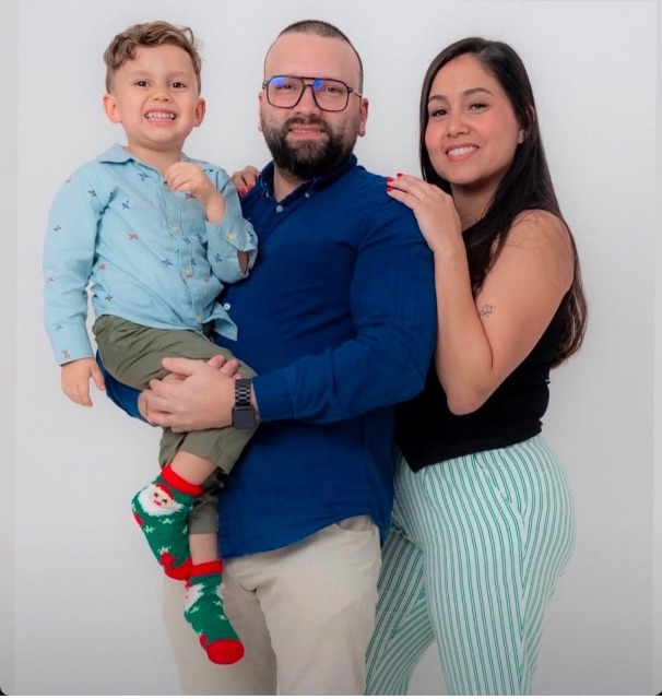 Jofram Galipolli/ Oriana BRache y su bb