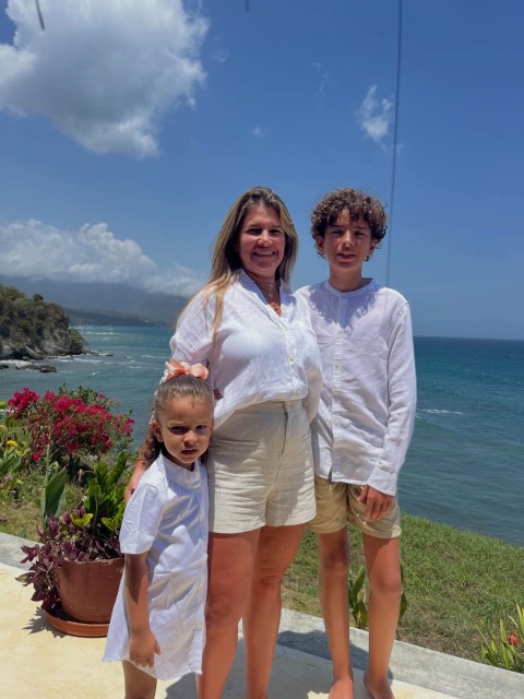Marianna Rodríguez y Sus Hijos