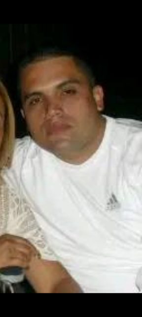 Luis Vila chona