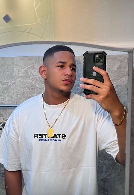 Adrián López