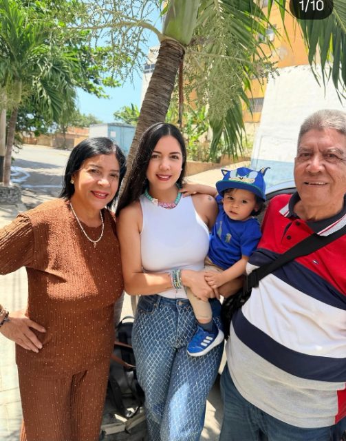 Rossy, Adolfo, Barbara y Santi