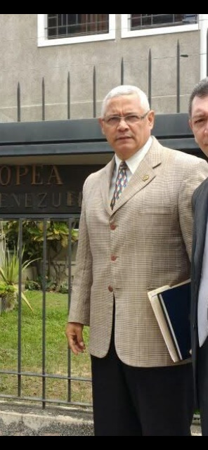 Abogado Rusvel Gutiérrez