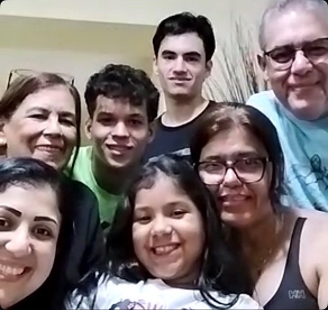 Todos  vivían en residencias altamar, si saben algo porfa