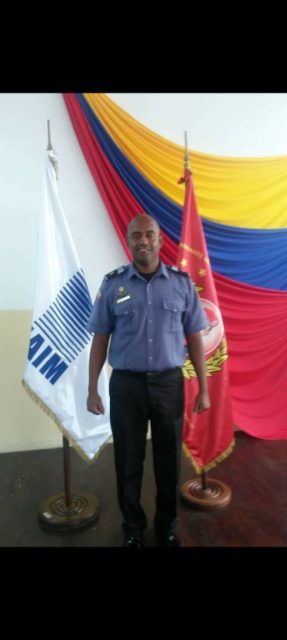 Hugo Abelardo la rosa blanco
