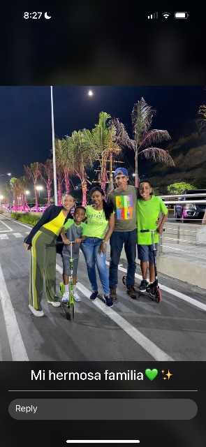 Virkier Indriago sus hijos y esposa