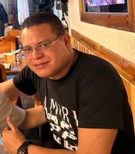 Cesar óscar flores mota